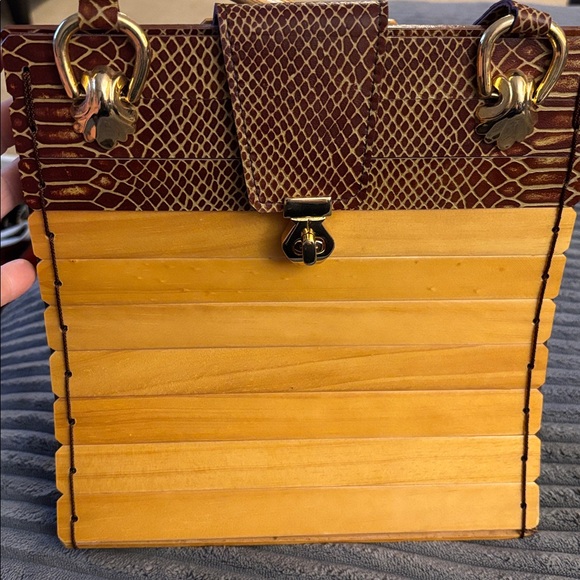 Wooden Purse (tall) - Picture 2 of 9